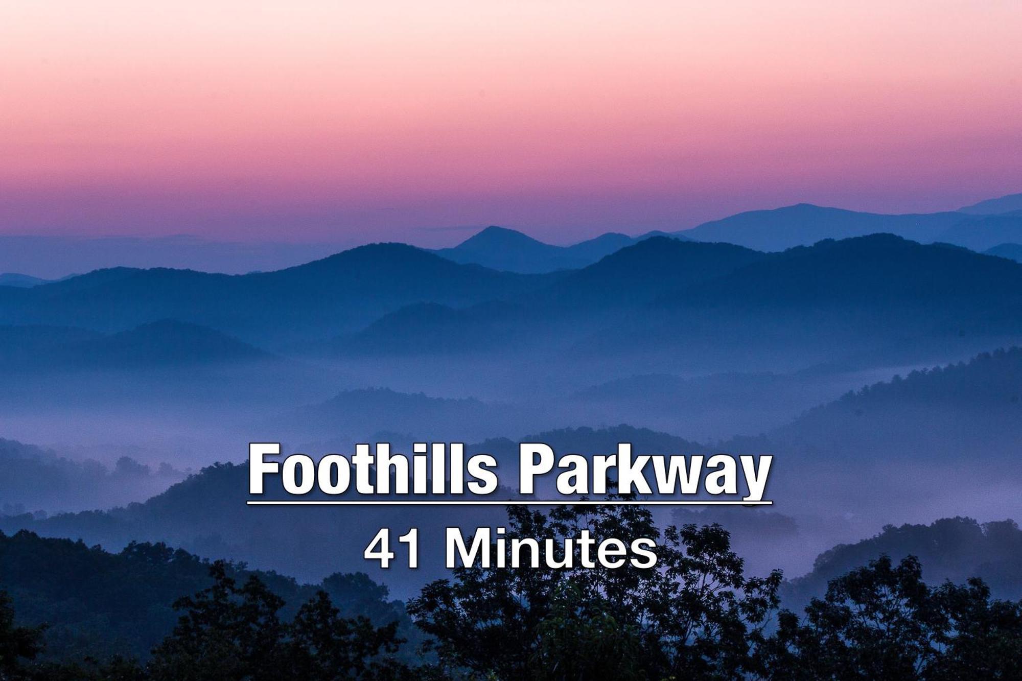 New Luxury Cabin With Stunning Mountainviews,Hottub, Firepit, Fireplace,2 Kingbeds, 2 Covereddecks,Bbqgrill, Shuffleboard And Pool Access Sevierville Exterior photo